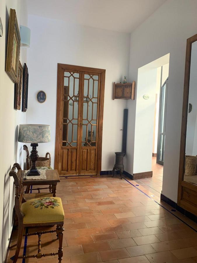 Hotel Entreolivos El Pedroso Luaran gambar