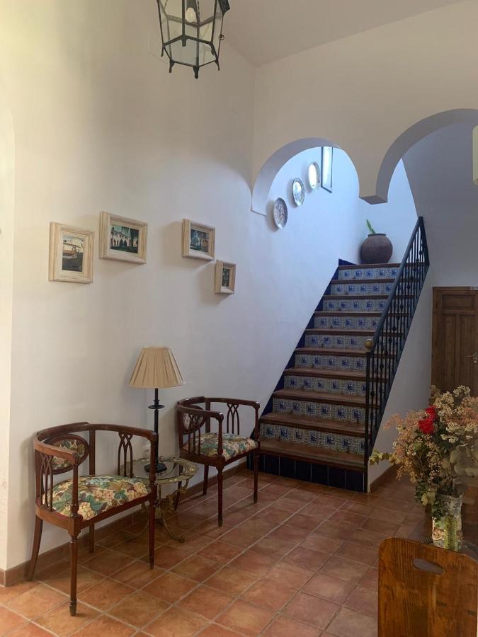 Hotel Entreolivos El Pedroso Luaran gambar