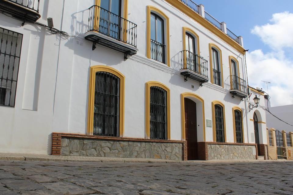 Hotel Entreolivos El Pedroso Luaran gambar